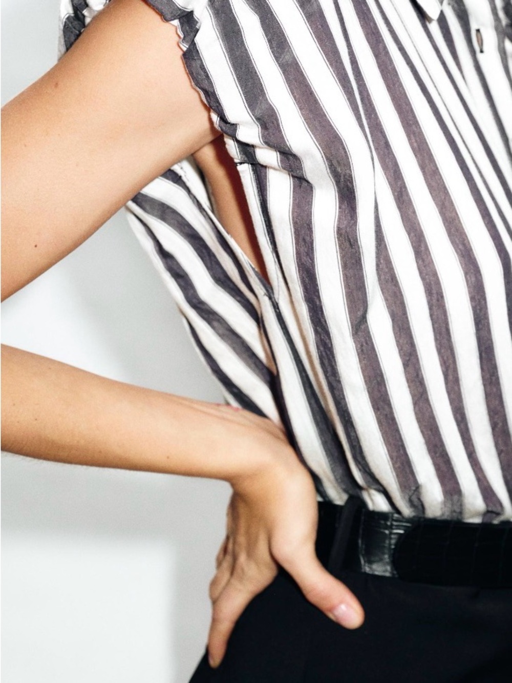 Zara Black and White Striped Midi Dress - Picture 4 of 9